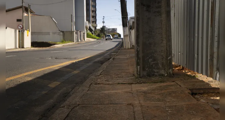 Cidade de obstáculos: os desafios da acessibilidade e mobilidade urbana em PG