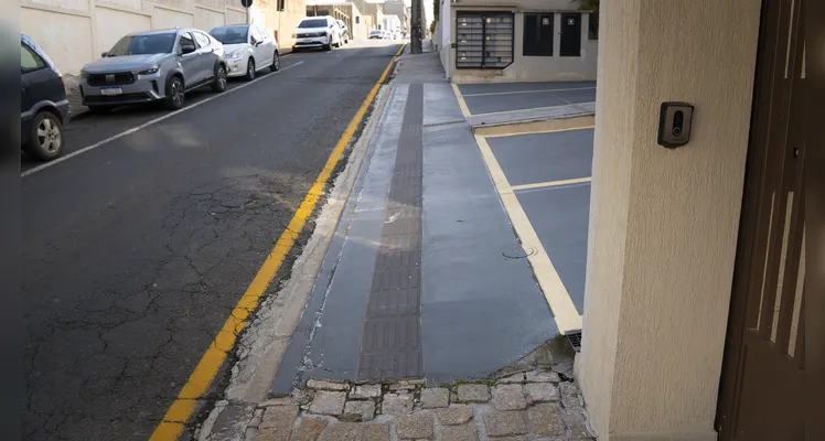 Calçadas apresentam problemas de estrutura