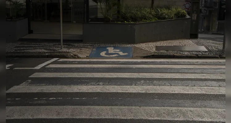 Cidade de obstáculos: os desafios da acessibilidade e mobilidade urbana em PG