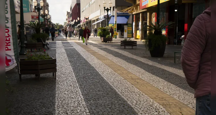 Pessoas com deficiência visual relatam dificuldade de mobilidade próximo ao Terminal Central