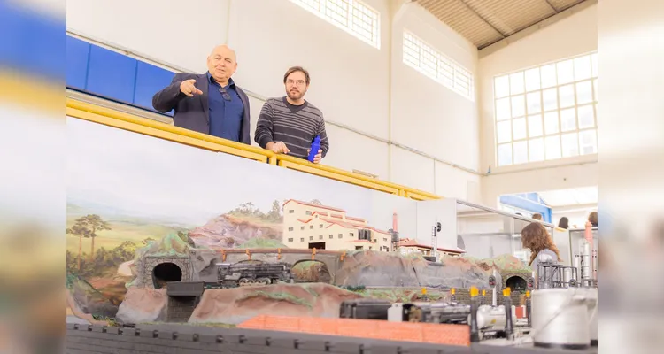 O atual coordenador do museu, Antônio Liccardo, celebra a renovação do Museu