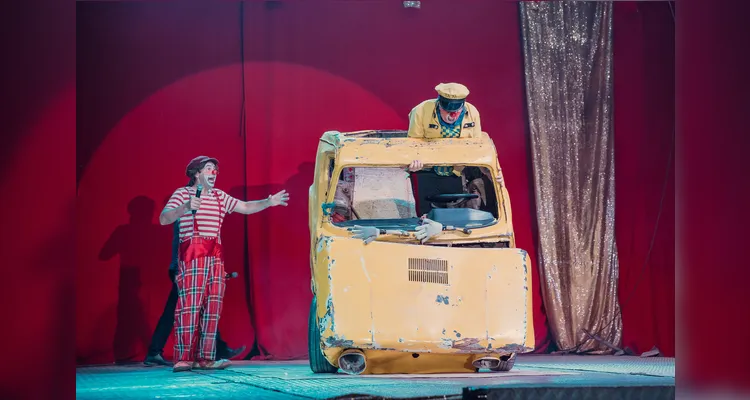 O tradicional 'táxi maluco' faz parte da programação do Circo Torricceli, que inicia suas apresentações em Ponta Grossa na próxima sexta-feira (26)