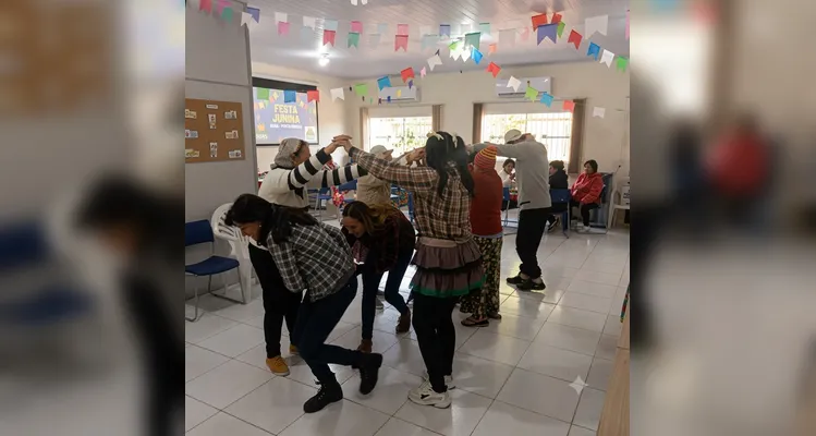 Momentos de afeto, memória e pertencimento marcaram as festividades juninas realizadas nos Centros de Referência de Assistência Social (CRAS) do município