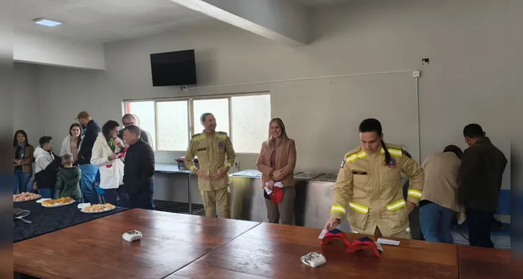 Formação de Praças dos Bombeiros tem reencontro emocionante com familiares em PG