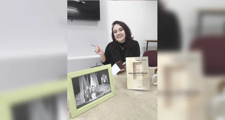 Livro lançado na UEPG dá voz a histórias marcadas pelo cárcere em Ponta Grossa