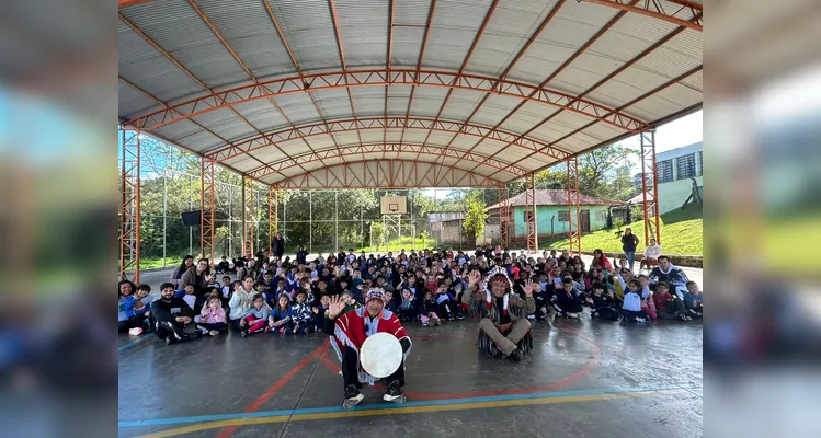 Projeto leva cultura dos povos originários a escolas de Ponta Grossa