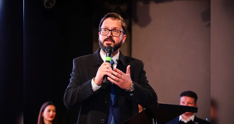 Veja quem esteve na cerimônia de lançamento do anuário Caminhos do Paraná