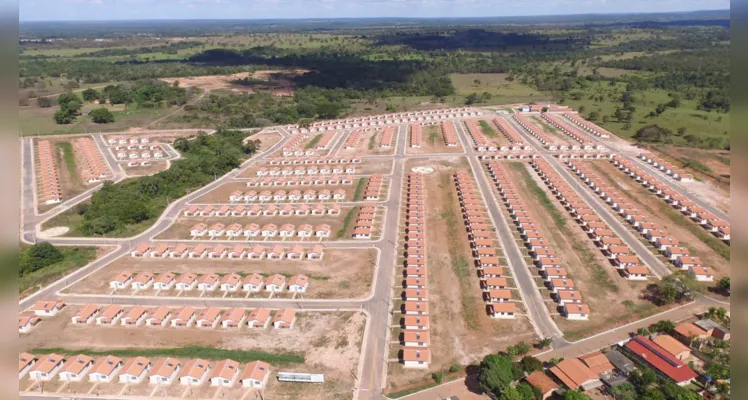 Ambos os projetos contam com recursos do Fundo de Arrendamento Residencial (FAR)