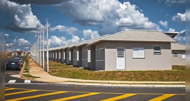 Ambos os projetos contam com recursos do Fundo de Arrendamento Residencial (FAR)