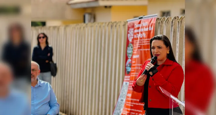 Lideranças municipais e regionais estiveram em Carambeí nesta segunda-feira (06).