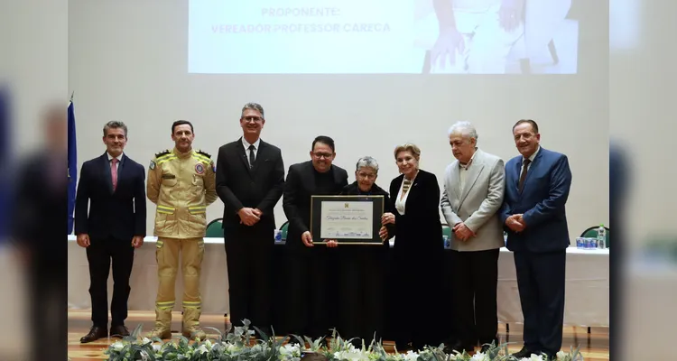 Sessão Solene da Câmara marca entrega de Títulos de Cidadania