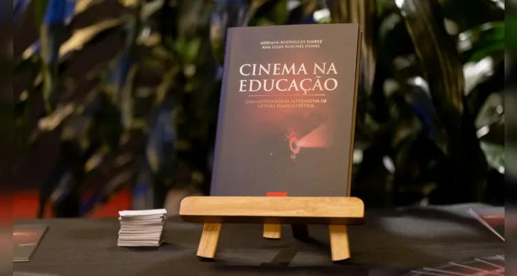 Lançamento do livro "Cinema na Educação - Uma metodologia alternativa de leitura fílmica crítica"