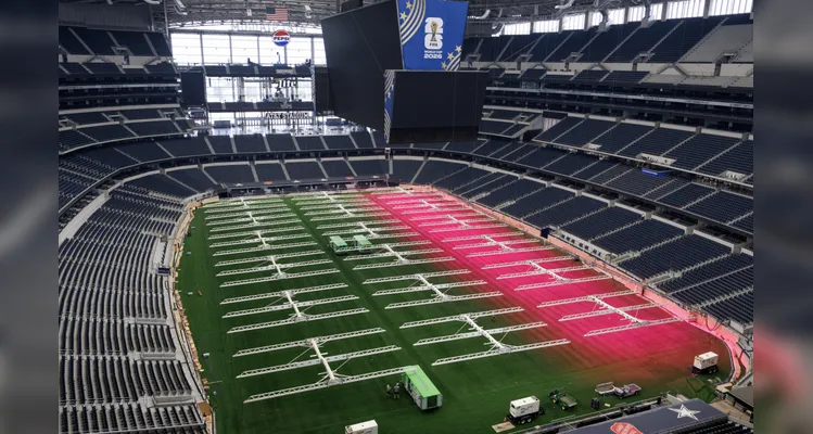 O estádio de Dallas é a casa do Dallas Cowboys, cinco vezes campeão da NFL, e conta com cerca de 94 mil lugares