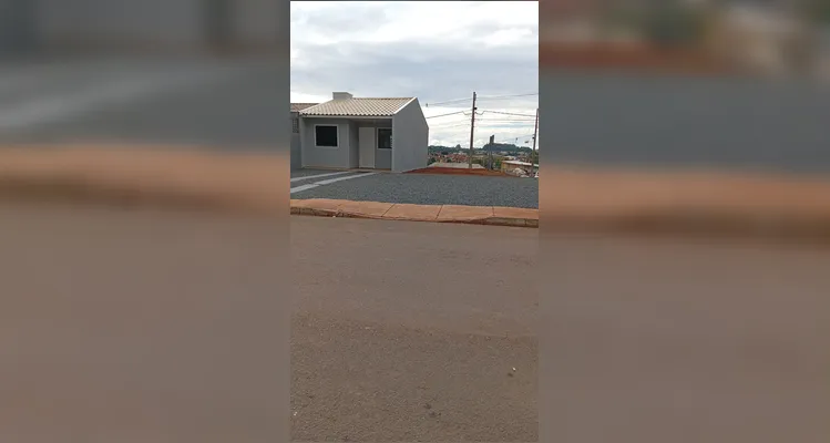 Oportunidade: Terreno de esquina está à venda em 'Uvaranas' em PG