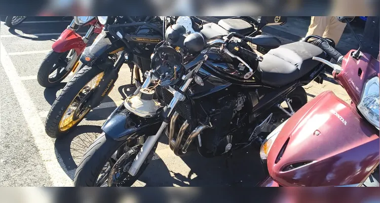 Pai e filha são atropelados por motocicleta no bairro Nova Rússia em PG