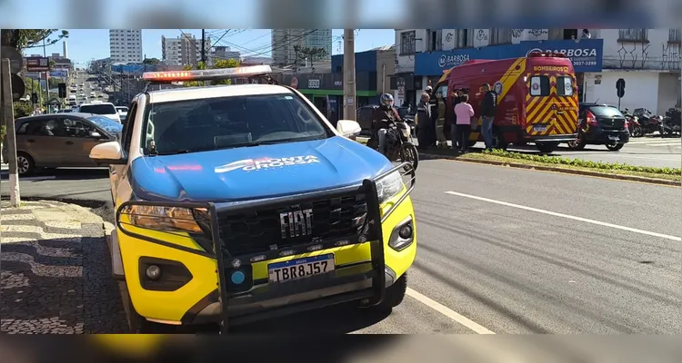 Pai e filha são atropelados por motocicleta no bairro Nova Rússia em PG