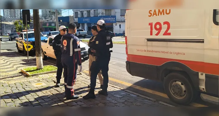 Pai e filha são atropelados por motocicleta no bairro Nova Rússia em PG