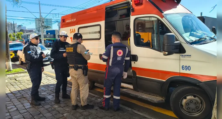 Pai e filha são atropelados por motocicleta no bairro Nova Rússia em PG