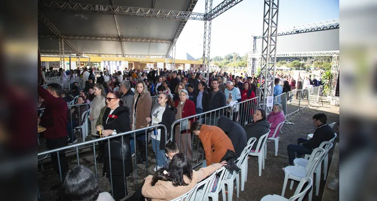 Confira mais registros da missa de celebração ao centenário da Diocese de PG