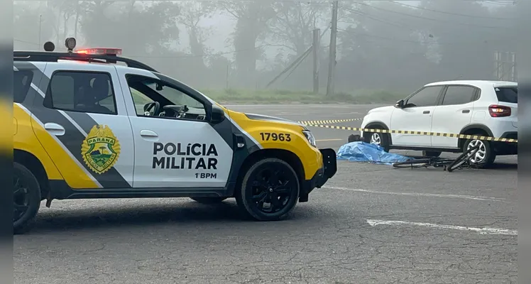 Conforme avaliação inicial das equipes, o ciclista sofreu traumatismo cranioencefálico com a colisão