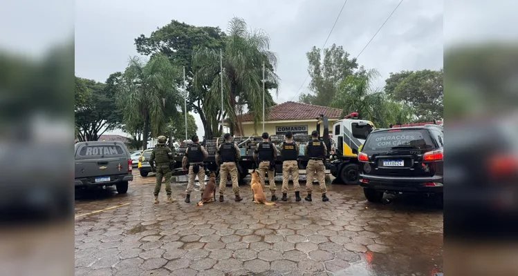 Polícia Militar apreende 5 toneladas de maconha e fuzil em operação no Paraná
