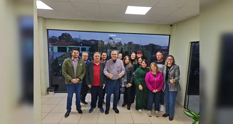 Deputado Beto Preto reforça parceria com Rio Azul e municípios da região