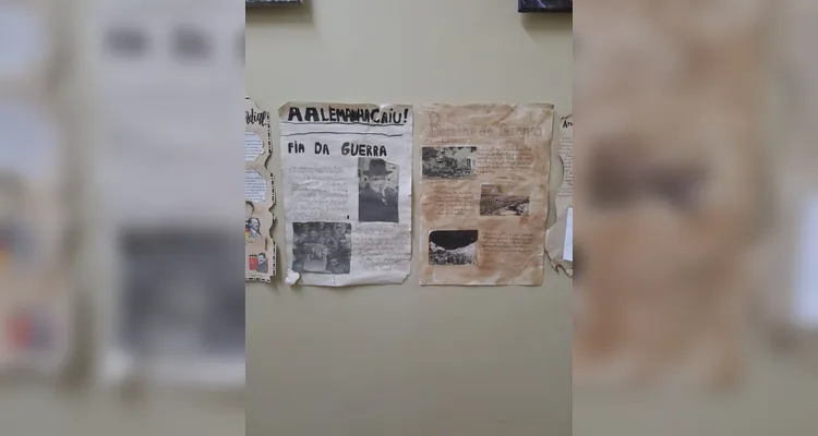 Os estudantes realizaram produções inspiradas em jornais antigos, utilizando elementos visuais e textuais que remetem ao período histórico estudado.
