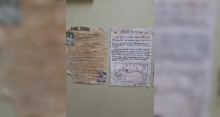 Os estudantes realizaram produções inspiradas em jornais antigos, utilizando elementos visuais e textuais que remetem ao período histórico estudado.