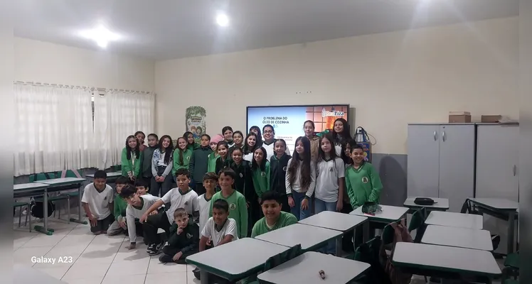 Confira a série de registros do trabalho dentro e fora da sala de aula.