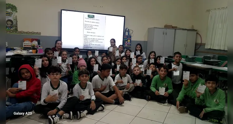 Confira a série de registros do trabalho dentro e fora da sala de aula.