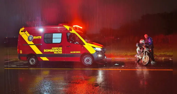 Motorista foge após atingir motociclista no bairro Uvaranas em PG