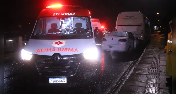 Veja imagens do acidente que deixou um homem morto neste sábado em PG