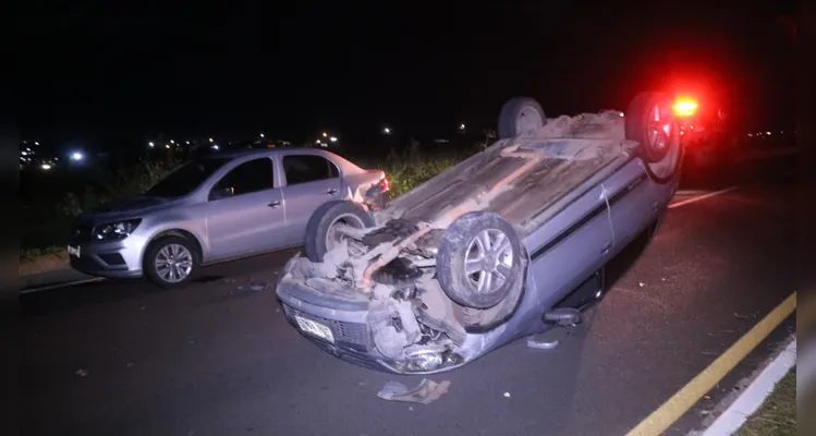 O motorista foi atendido pelos socorristas mas recusou o encaminhamento ao hospital