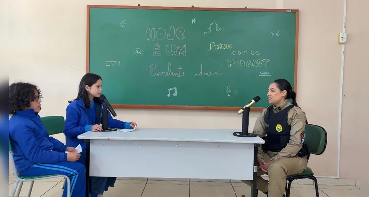 Confira os registros do trabalho em sala de aula.