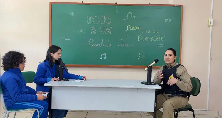 Confira os registros do trabalho em sala de aula.