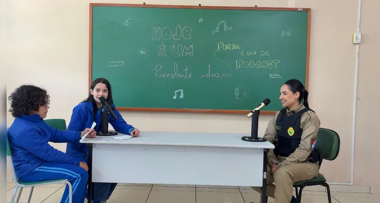 Confira os registros do trabalho em sala de aula.