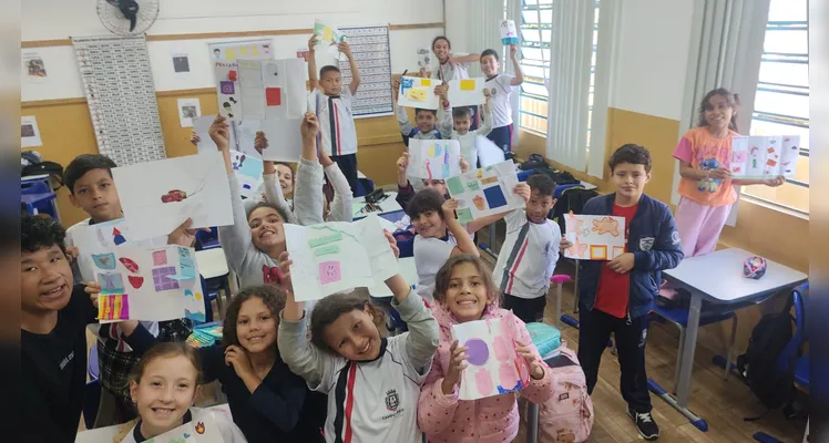Confira os registros e os trabalhos dos alunos em sala de aula.
