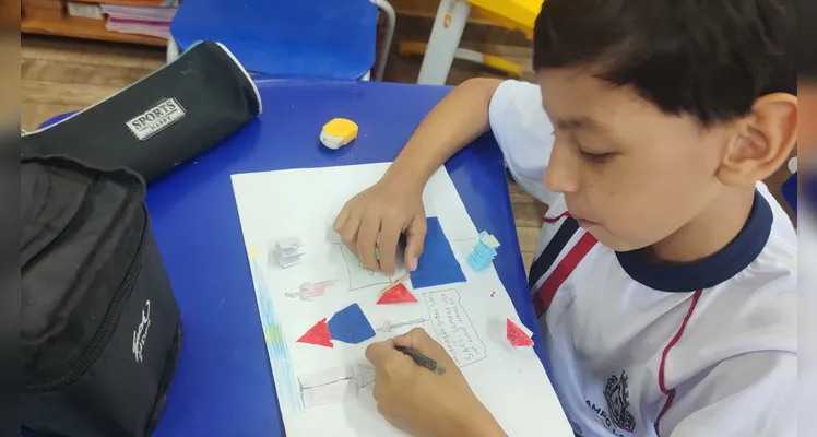 Confira os registros e os trabalhos dos alunos em sala de aula.