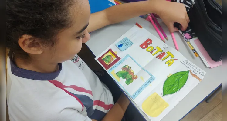 Confira os registros e os trabalhos dos alunos em sala de aula.
