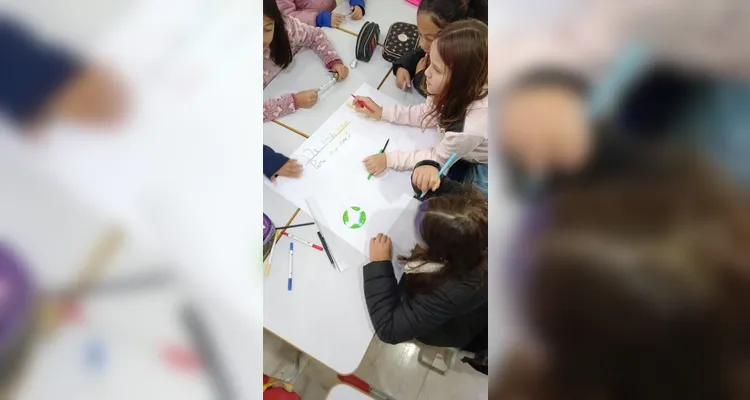 Confira a série de registros do trabalho em sala de aula.