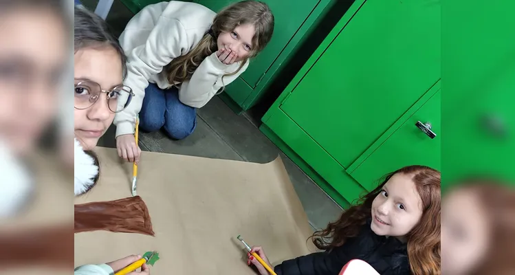 Veja a série de registros em sala de aula.