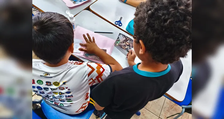 Confira a série de registros do trabalho em sala de aula.