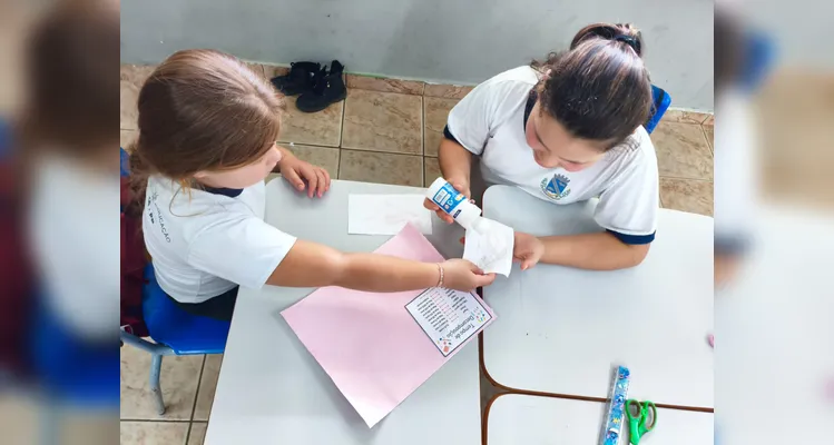 Confira a série de registros do trabalho em sala de aula.