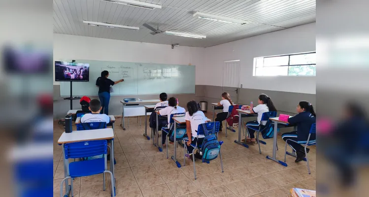 Confira a série de registros do trabalho em sala de aula.