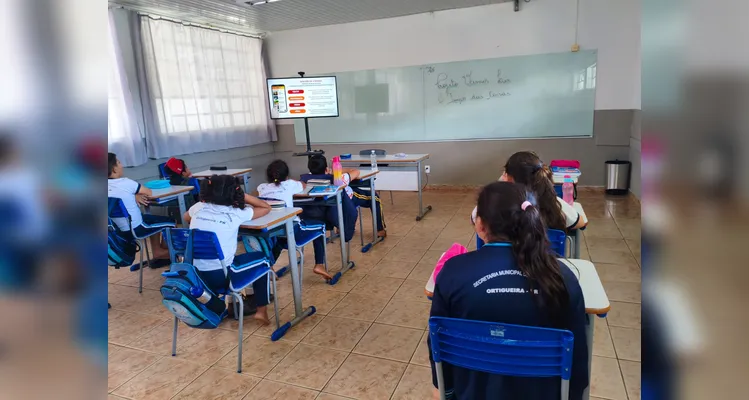 Confira a série de registros do trabalho em sala de aula.