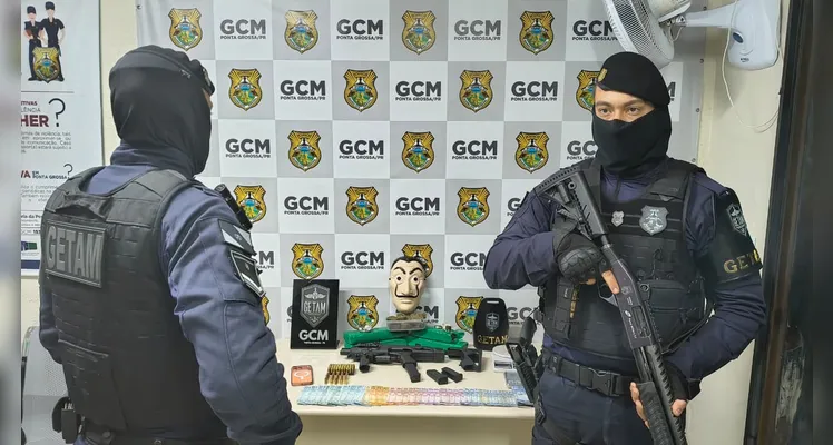 Corrida de aplicativo termina com prisão e apreensão de armas e drogas em PG