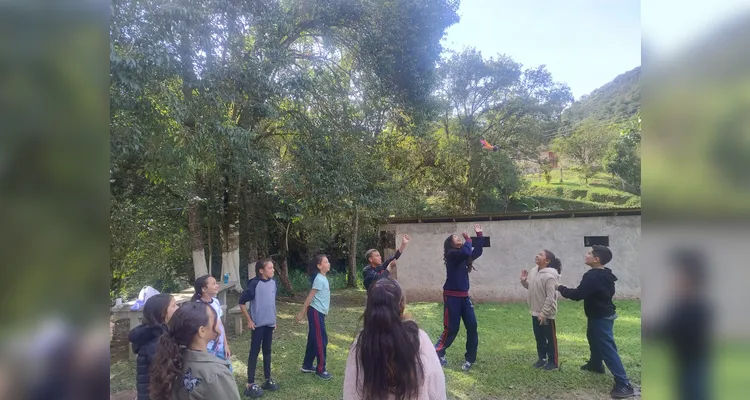Confira a série de registros das amplas brincadeiras realizadas pelas crianças.