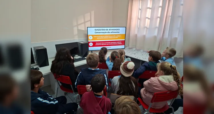 Confira a série de registros e o amplo trabalho em sala de aula.