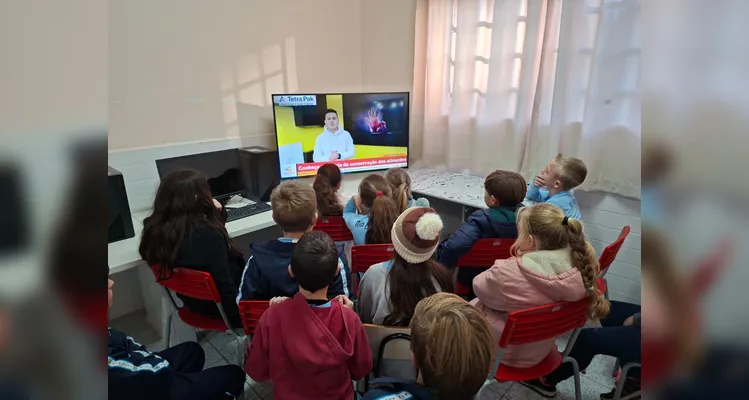 Confira a série de registros e o amplo trabalho em sala de aula.