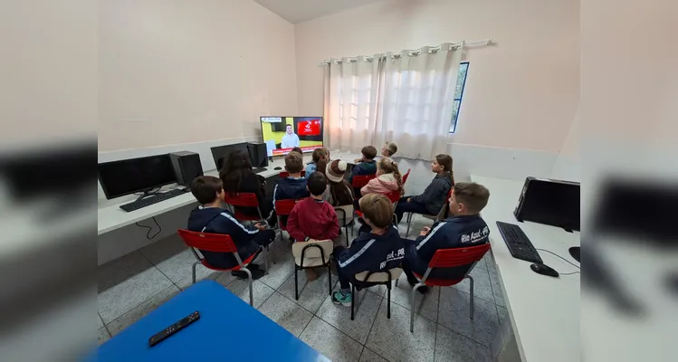 Confira a série de registros e o amplo trabalho em sala de aula.
